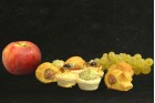 Assortiment de canapés chauds maison